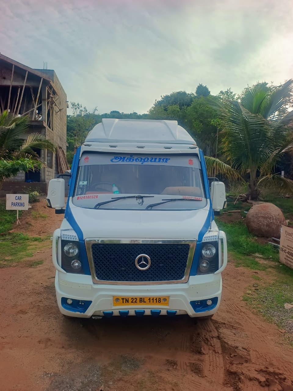 Deluxe Mini Bus Profile